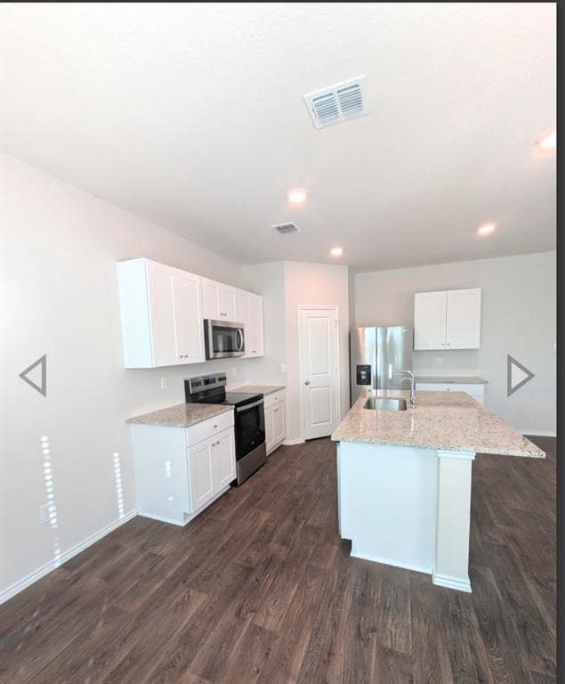 Photo - 3011 Lindenwood Wy