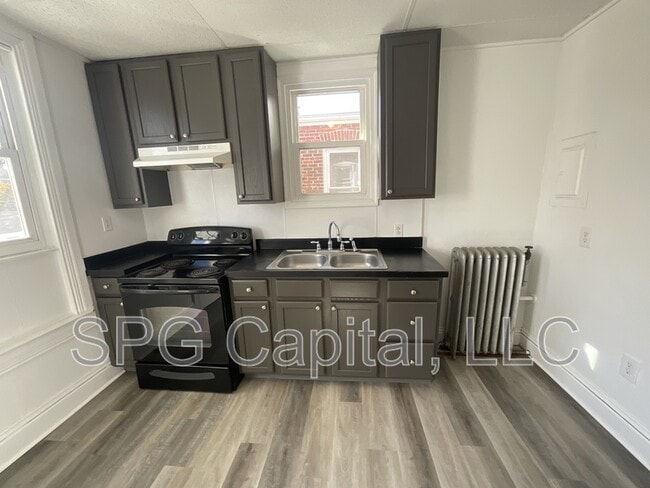 Photo - 260 W Jackson St