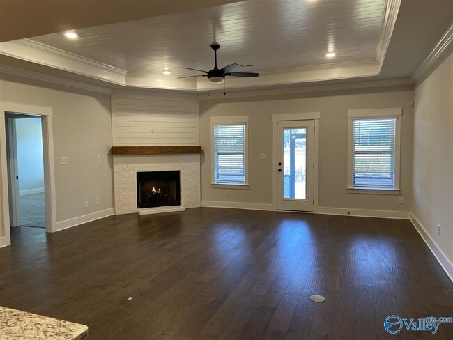 Photo - 442 Legend Oak Way SW