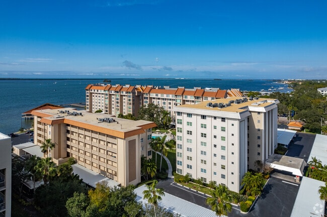 Photo - Edgewater Arms