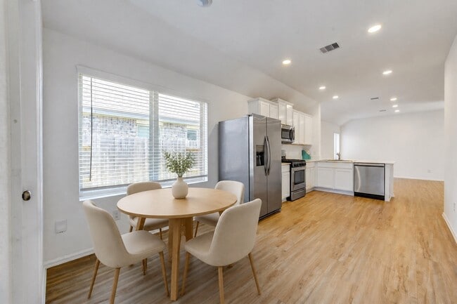 Photo - 19450 Rosali Meadow Dr