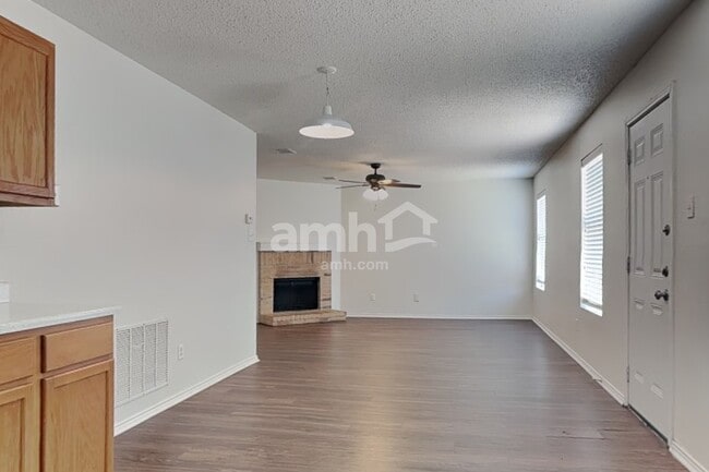 Photo - 8724 Hunters Creek Ct