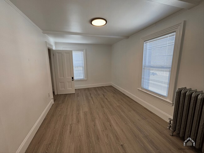 Photo - 2 Elm St Unit 3