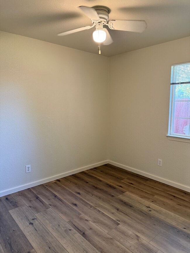 Photo - 101 Tabor Ave Unit A