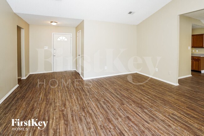 2306 Cranberry Cir