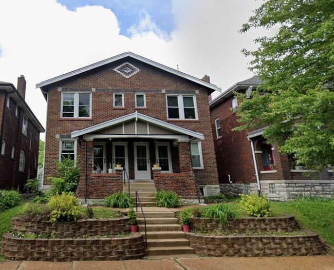 Building Photo - 4981A Oleatha Ave Unit 4981 A