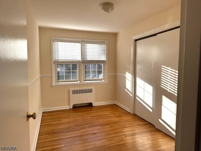 Photo - 390 Morris Ave Unit 35