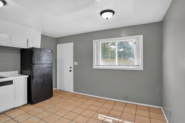 609 Allen Dr Unit A6