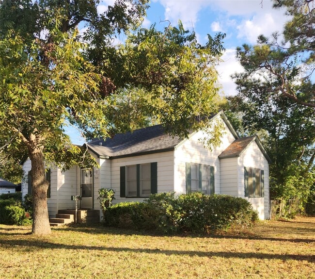 Photo - 1400 Dyer Ave