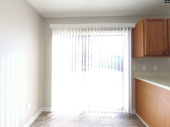 Photo - 521 Halleck Ln