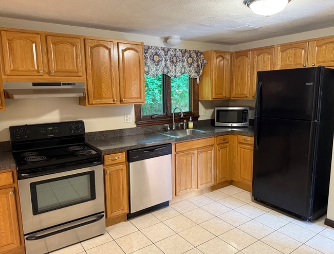 Photo - 17 Circle Rd