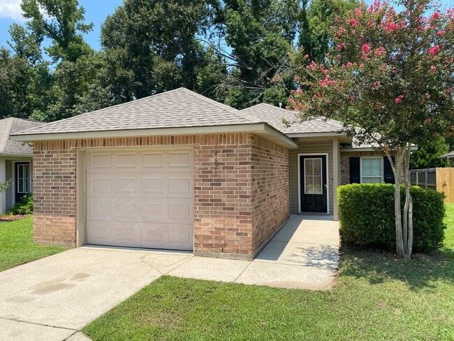 Building Photo - 14621 Madison Ln