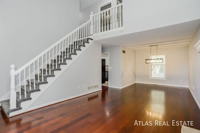 Photo - 11581 Caenen St