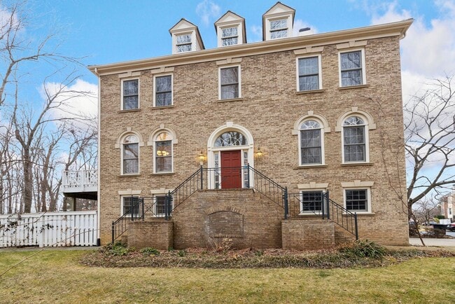 3 Bedroom 3.5 Bathroom Townhouse// Vienna/... - 3 Bedroom 3.5 Bathroom Townhouse// Vienna/...