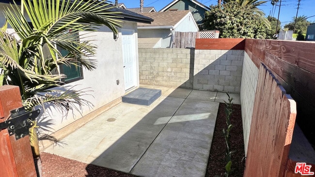 Photo - 5527 W 83rd St