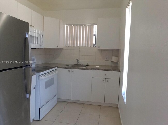 Photo - 1680 Harding St Apartment Unit 1-2