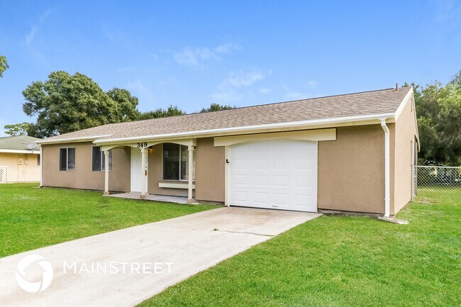 Photo - 349 SW Cherryhill Rd