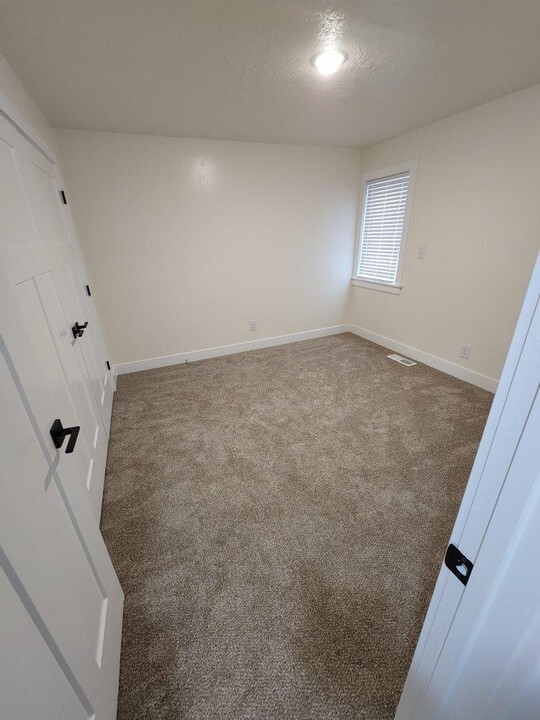 Photo - 412 S 800 W St