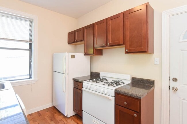 Photo - 1324 Oak Ave Unit C3