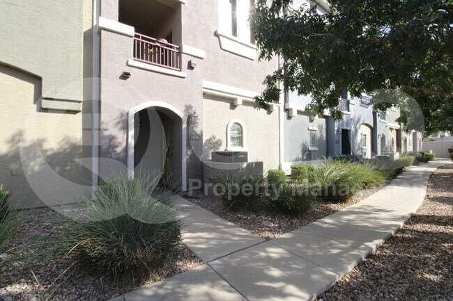 2402 E 5th St Unit 1436