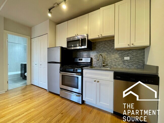 Photo - 2834 W Palmer St Unit 308