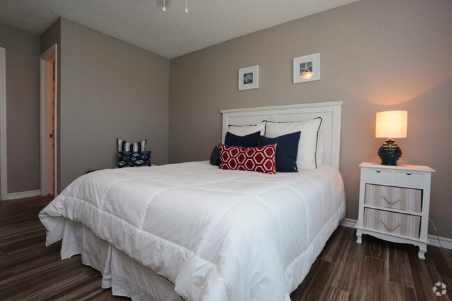 C! Bedroom - Island Bay