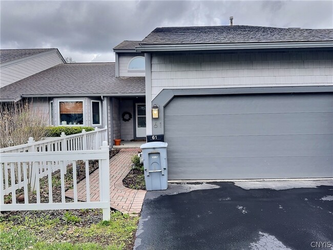 Building Photo - 61 Midlake Cir