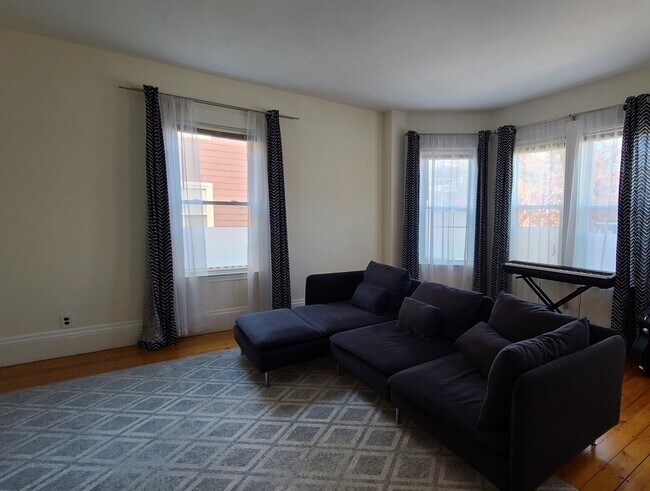 Photo - 45 Temple St Unit 1A