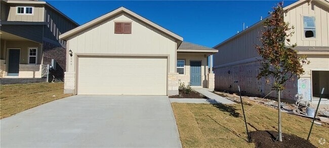Building Photo - 640 Pepperbark Loop Rental
