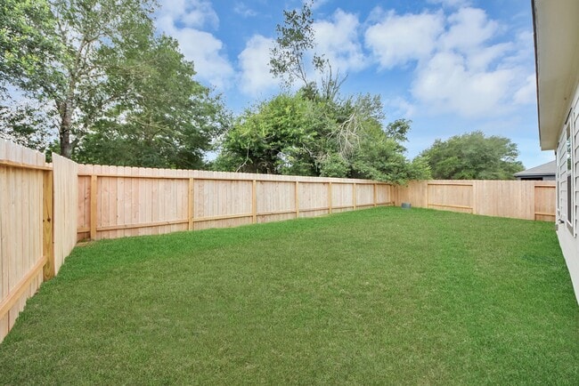 Building Photo - 31035 Gayle Prairie Oaks St