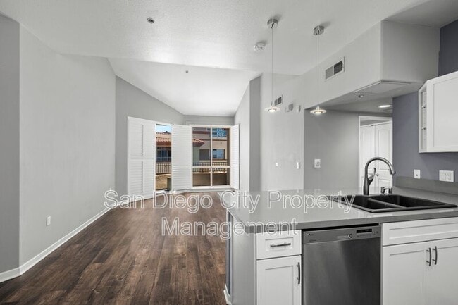 Photo - 1501 Front St Unidad 633