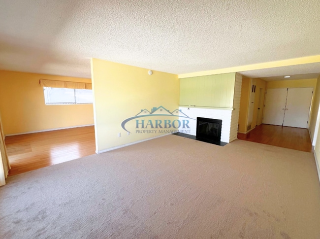 Photo - 1967 W 236th St