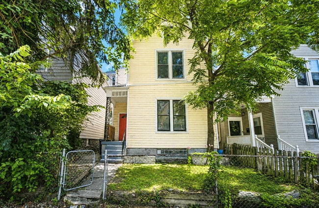 Building Photo - 3131 Harvard Ave