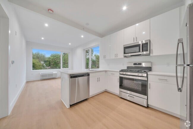 Building Photo - 3309 Liberty Ave Unit 407 Rental
