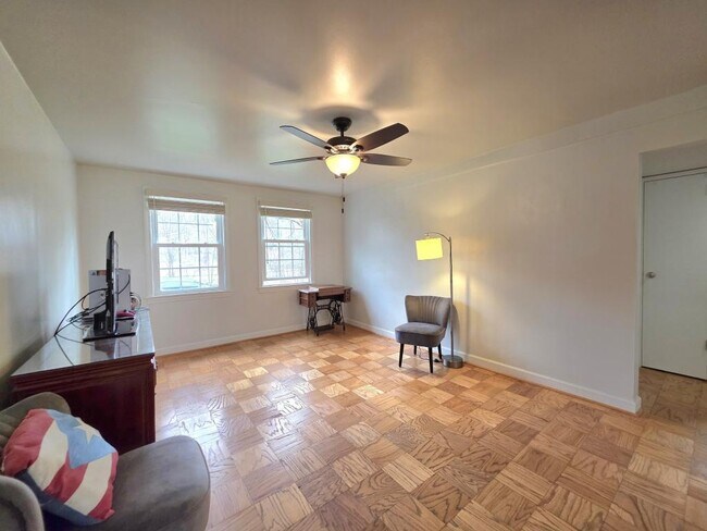 Photo - 6620 Boulevard View