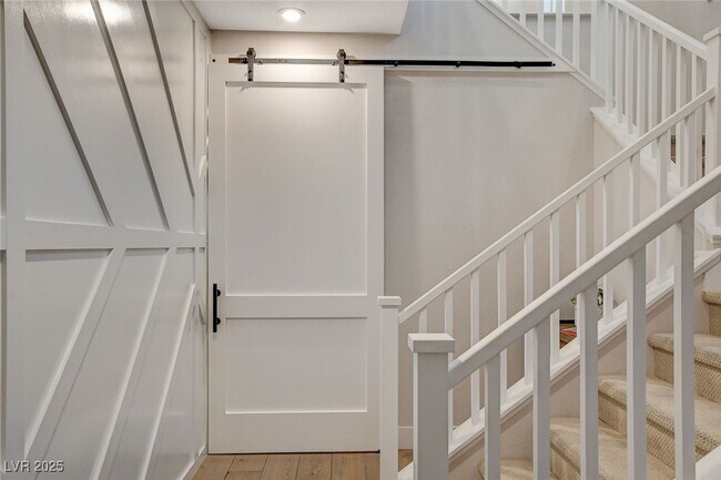 Photo - 3209 Vittoria Ave