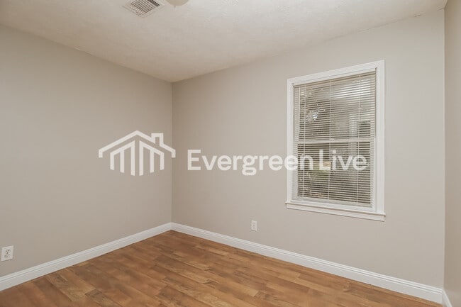 Photo - 224 Thomason St