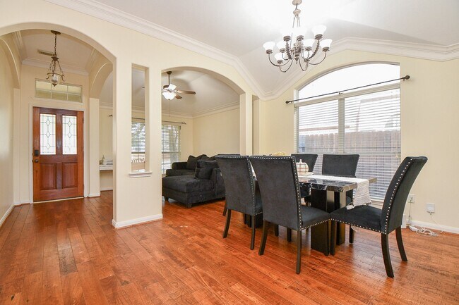 Photo - 9107 Fernwillow Dr