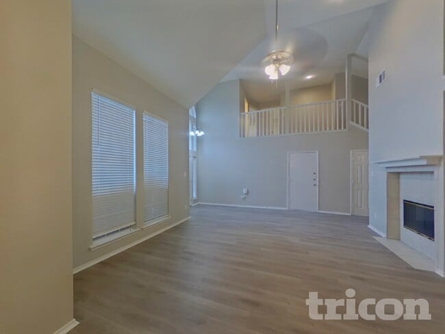 Photo - 3018 Blue Jay Ln