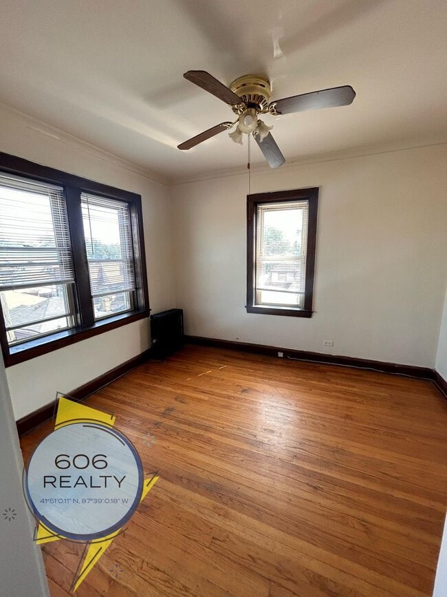 Photo - Belmont Cragin Apts Available! Unit 3153-2