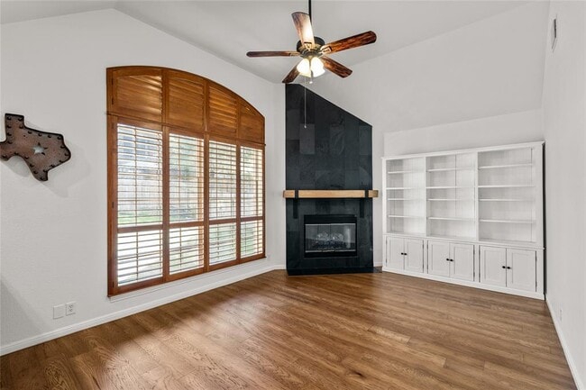 Photo - 3901 Caney Creek Rd