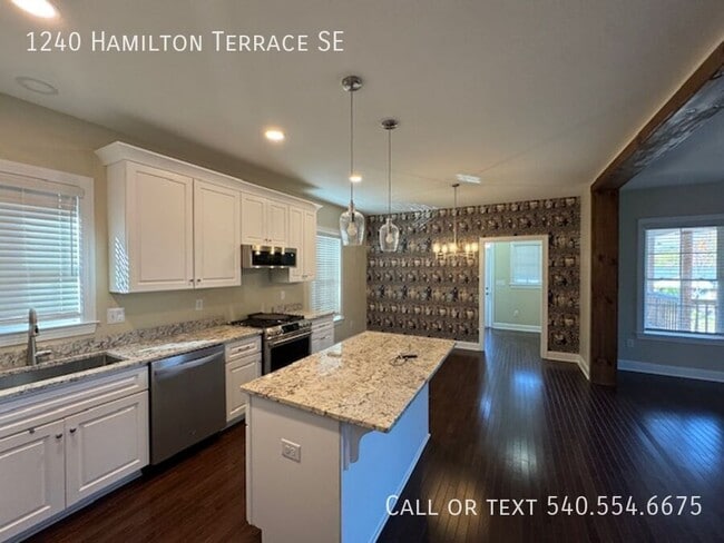 Photo - 1240 Hamilton Terrace SE