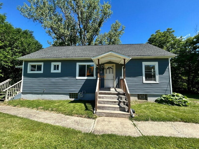 Building Photo - 13328 Edison St