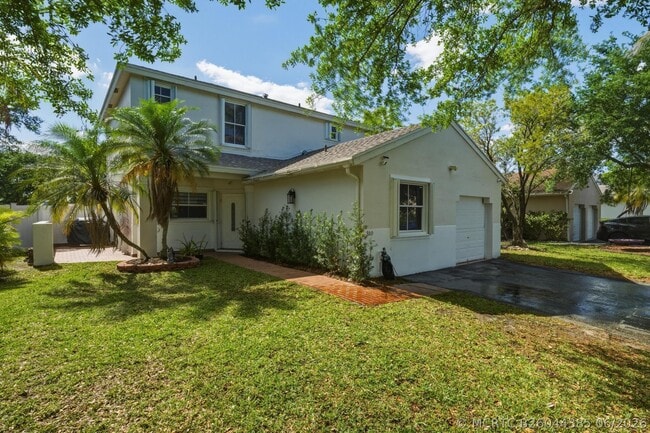 Photo - 310 NW 207th Way