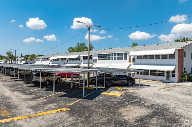 Photo - Town Apartments North