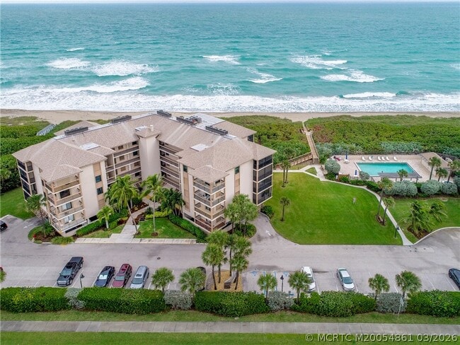 Building Photo - 2641 NE Ocean Blvd Unit 405