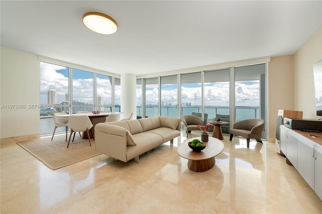 Photo - 1331 Brickell Bay Dr Unidad 1801