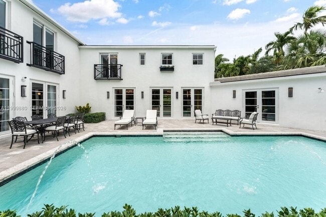 Photo - 2887 Pine Tree Dr