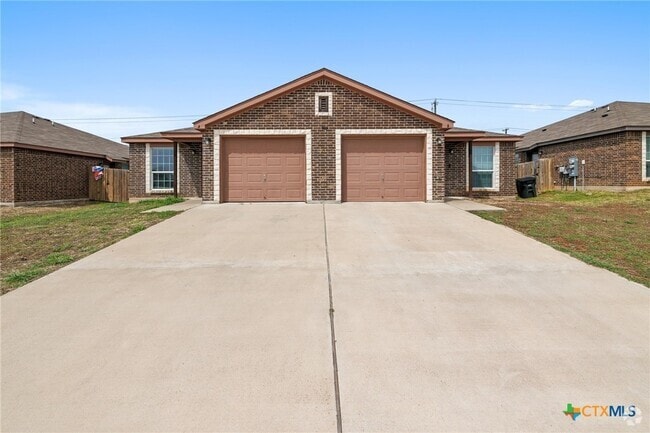 Building Photo - 903 Lasso Dr Rental