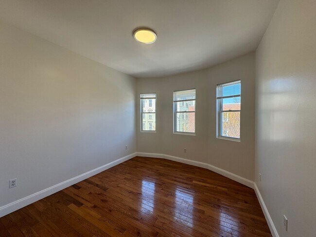 Photo - 360 Somerville Ave Unit 3